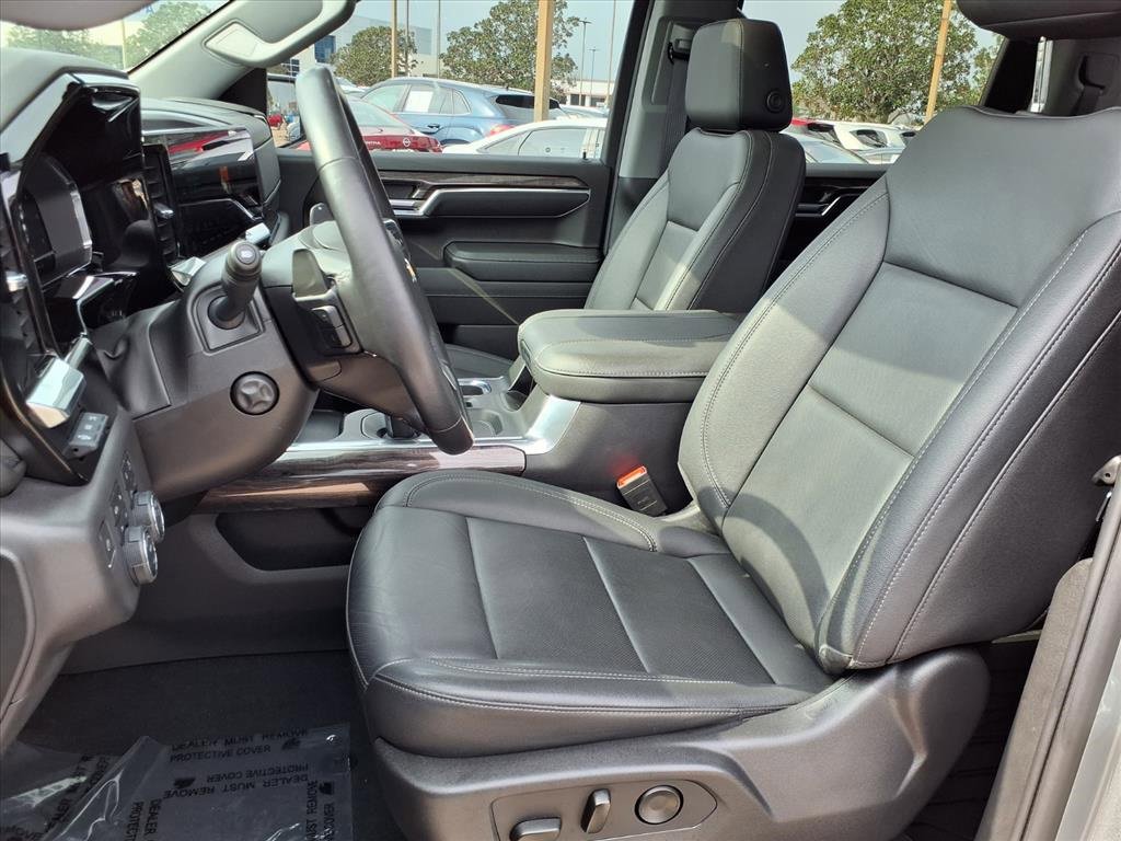 Used 2023 Chevrolet Silverado 1500 LTZ w/ LTZ Premium Package image 25