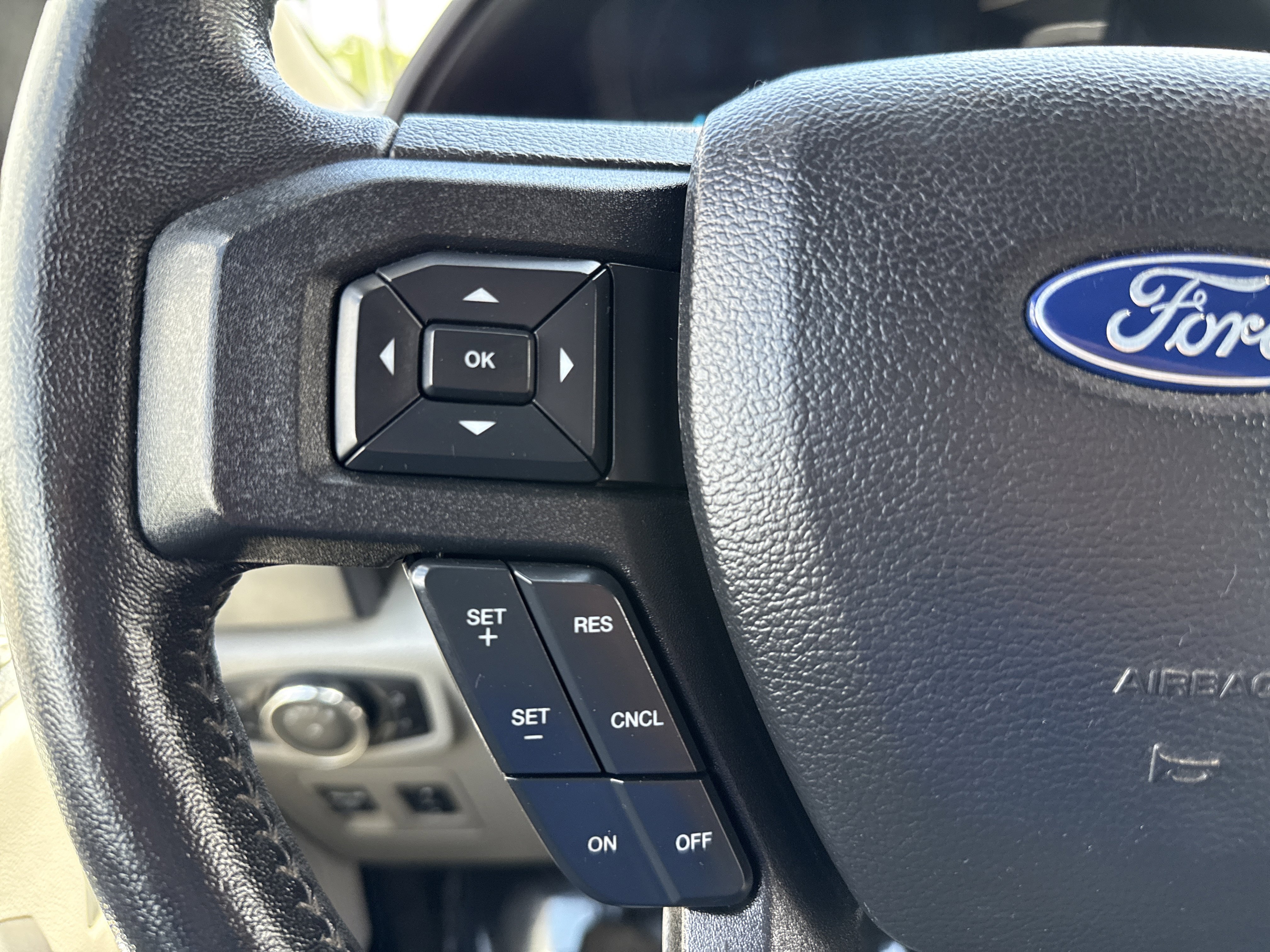 Certified 2020 Ford F150 XLT w/ Equipment Group 302A Luxury AWD/4WD image 17