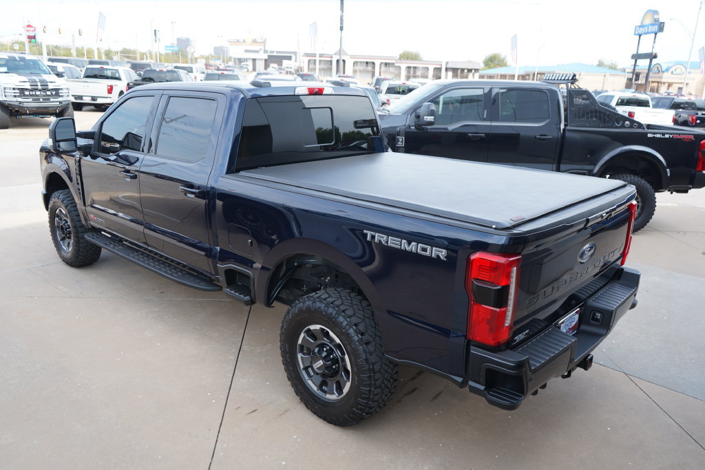 Certified 2024 Ford F250 Lariat w/ Lariat Ultimate Package AWD/4WD image 15