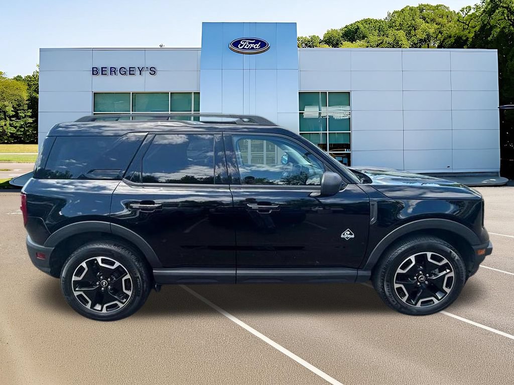 Certified 2023 Ford Bronco Sport Outer Banks w/ Tech Package AWD/4WD image 4