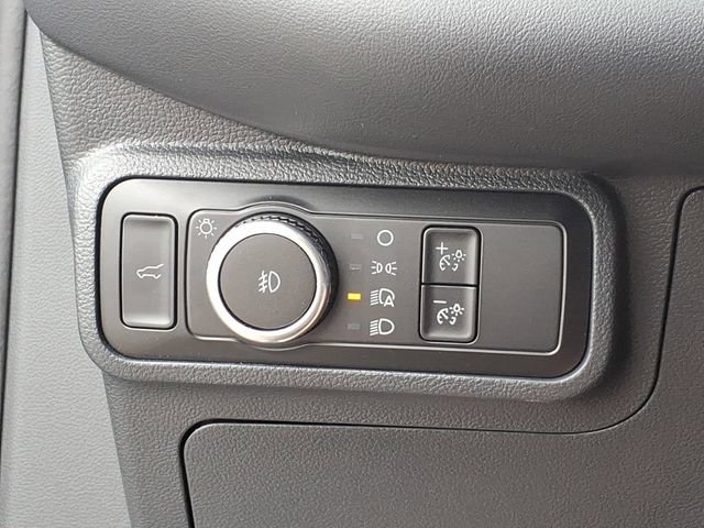 Certified 2025 Ford Explorer ST-Line AWD/4WD image 16