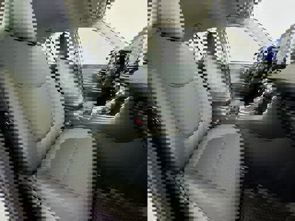 Used 2023 Toyota RAV4 LE image 15