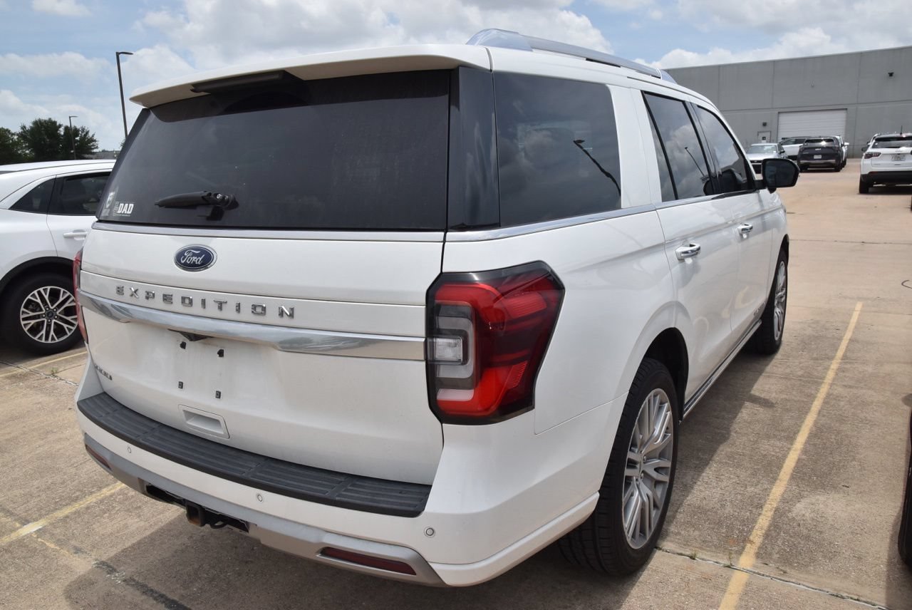 Certified 2023 Ford Expedition Platinum RWD image 5