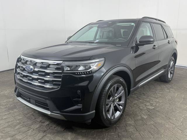Certified 2025 Ford Explorer Active w/ Active Comfort Package AWD/4WD image 3