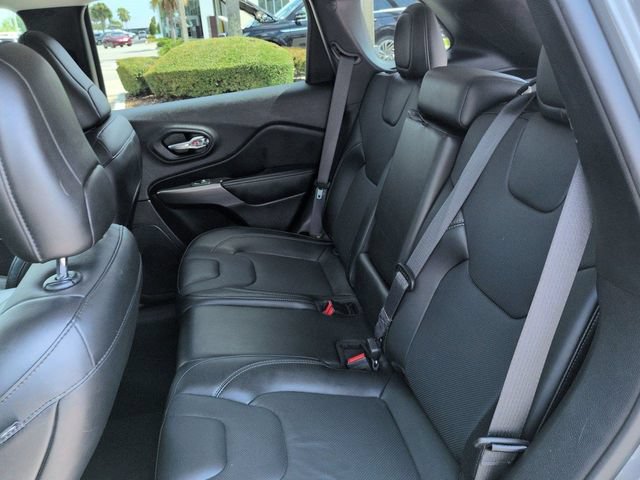 Used 2021 Jeep Cherokee Limited w/ Mopar Interior Package AWD/4WD image 14
