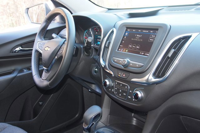 Used 2024 Chevrolet Equinox LT image 10