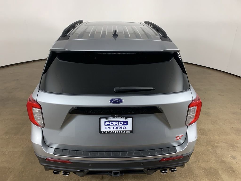 Certified 2024 Ford Explorer ST AWD/4WD image 11
