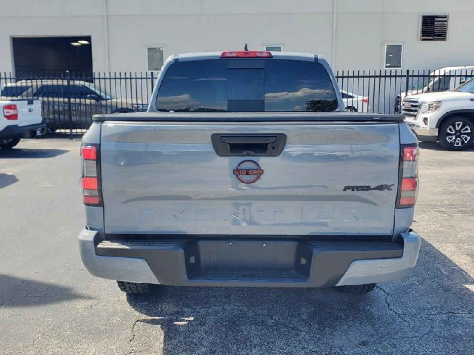 Used 2024 Nissan Frontier PRO-4X w/ Off-Road Protection Package AWD/4WD image 6