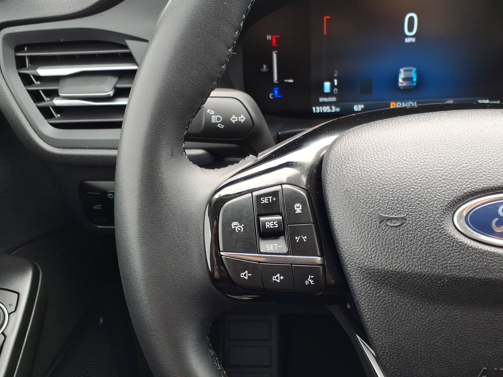 Certified 2025 Ford Escape Active w/ Tech Pack #1 AWD/4WD image 18