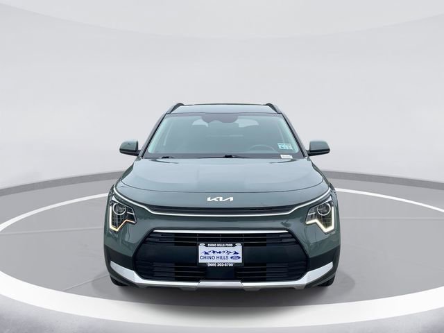 Used 2023 Kia Niro EX FWD image 2
