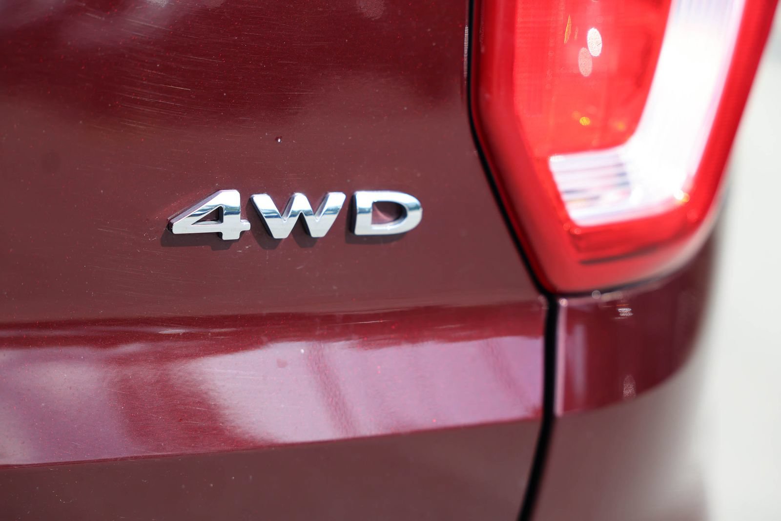 Certified 2018 Ford Explorer XLT AWD/4WD image 30