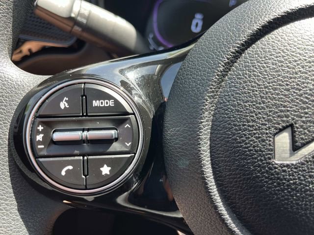 Used 2025 Kia Soul S FWD image 32