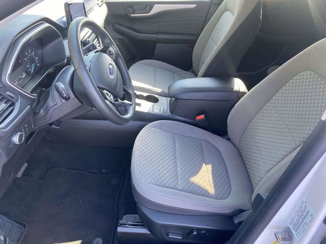 Certified 2022 Ford Escape SE w/ SE Sport Appearance Package AWD/4WD image 18