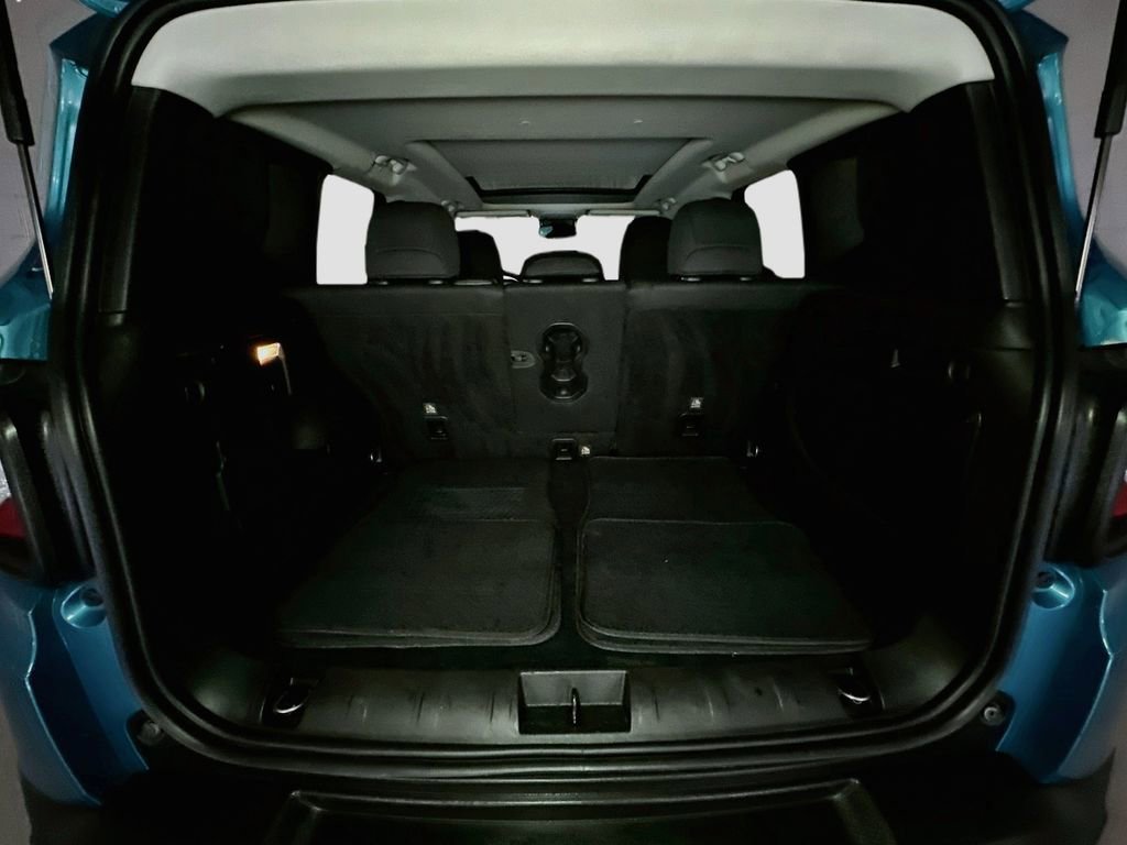 Used 2022 Jeep Renegade Trailhawk w/ Sun/Sound Group AWD/4WD image 36