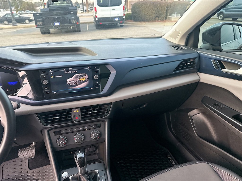 Used 2022 Volkswagen Taos SE w/ Panoramic Sunroof Package image 20