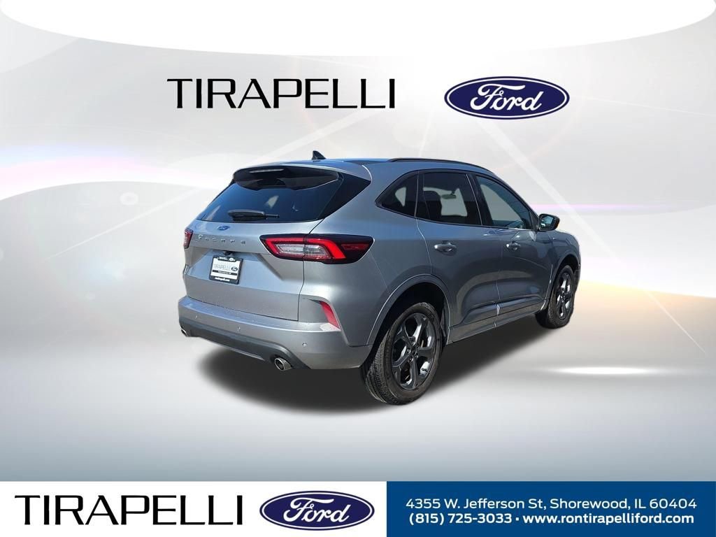 Certified 2024 Ford Escape ST-Line w/ Tech Pack #1 AWD/4WD image 9