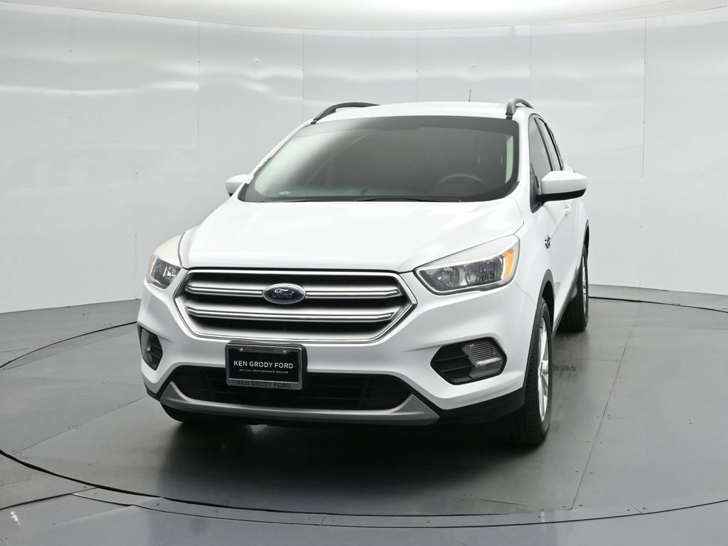 Certified 2018 Ford Escape SE FWD image 55