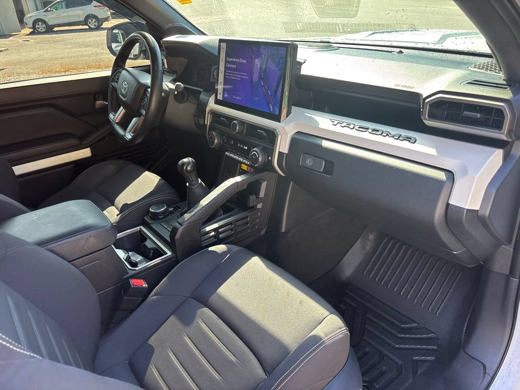 Used 2024 Toyota Tacoma 4x4 Double Cab image 11
