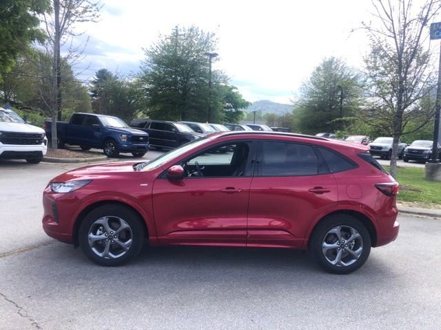 Certified 2023 Ford Escape ST-Line Select w/ Tech Pack #1 image 3