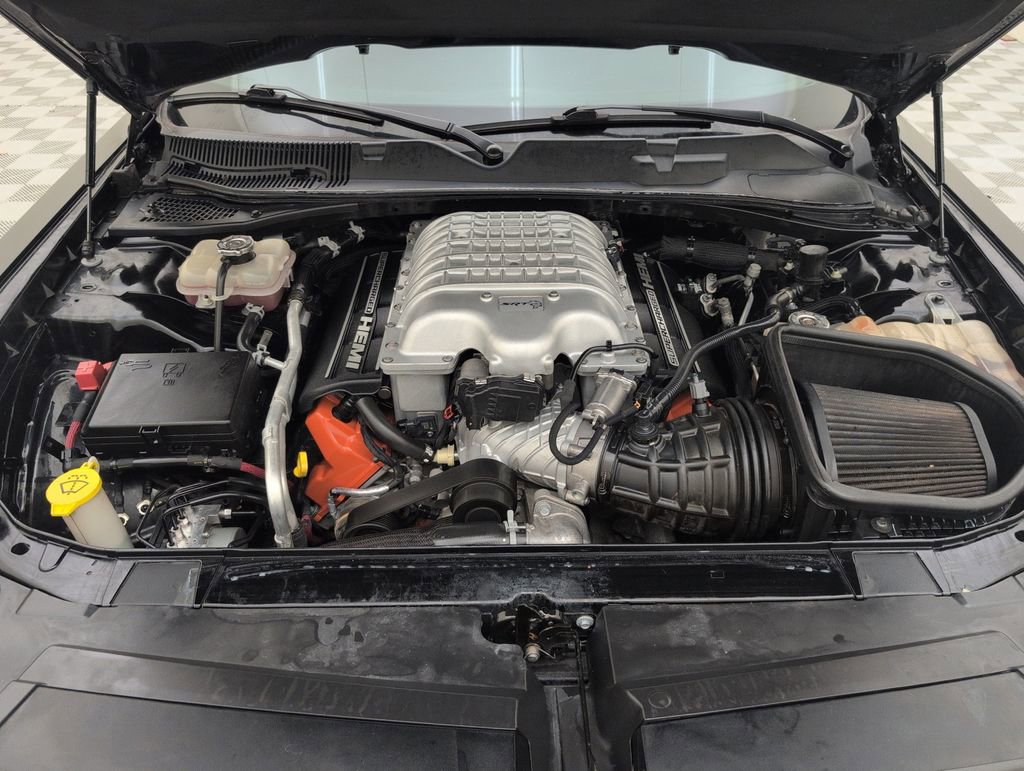 Used 2019 Dodge Challenger SRT Hellcat w/ Laguna Leather Package RWD image 37