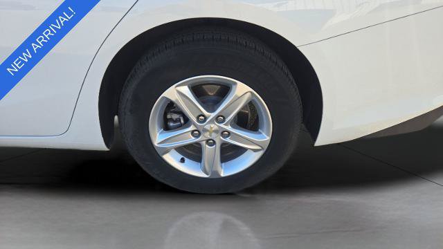 Used 2024 Chevrolet Malibu LT FWD image 32