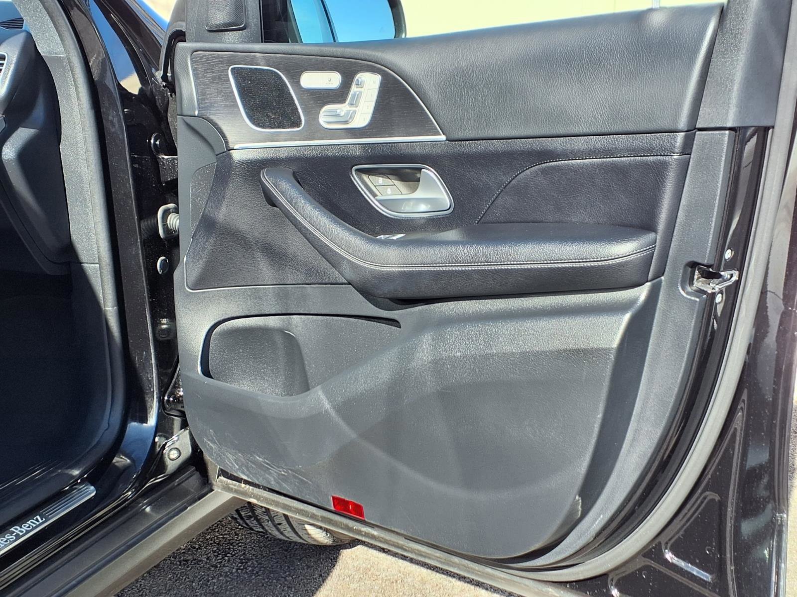 Used 2025 Mercedes-Benz GLE 450e BASE 4MATIC image 11