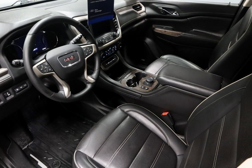 Used 2023 GMC Acadia Denali w/ Denali Ultimate Package AWD/4WD image 23