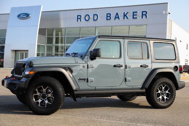 Used 2025 Jeep Wrangler Sport image 3