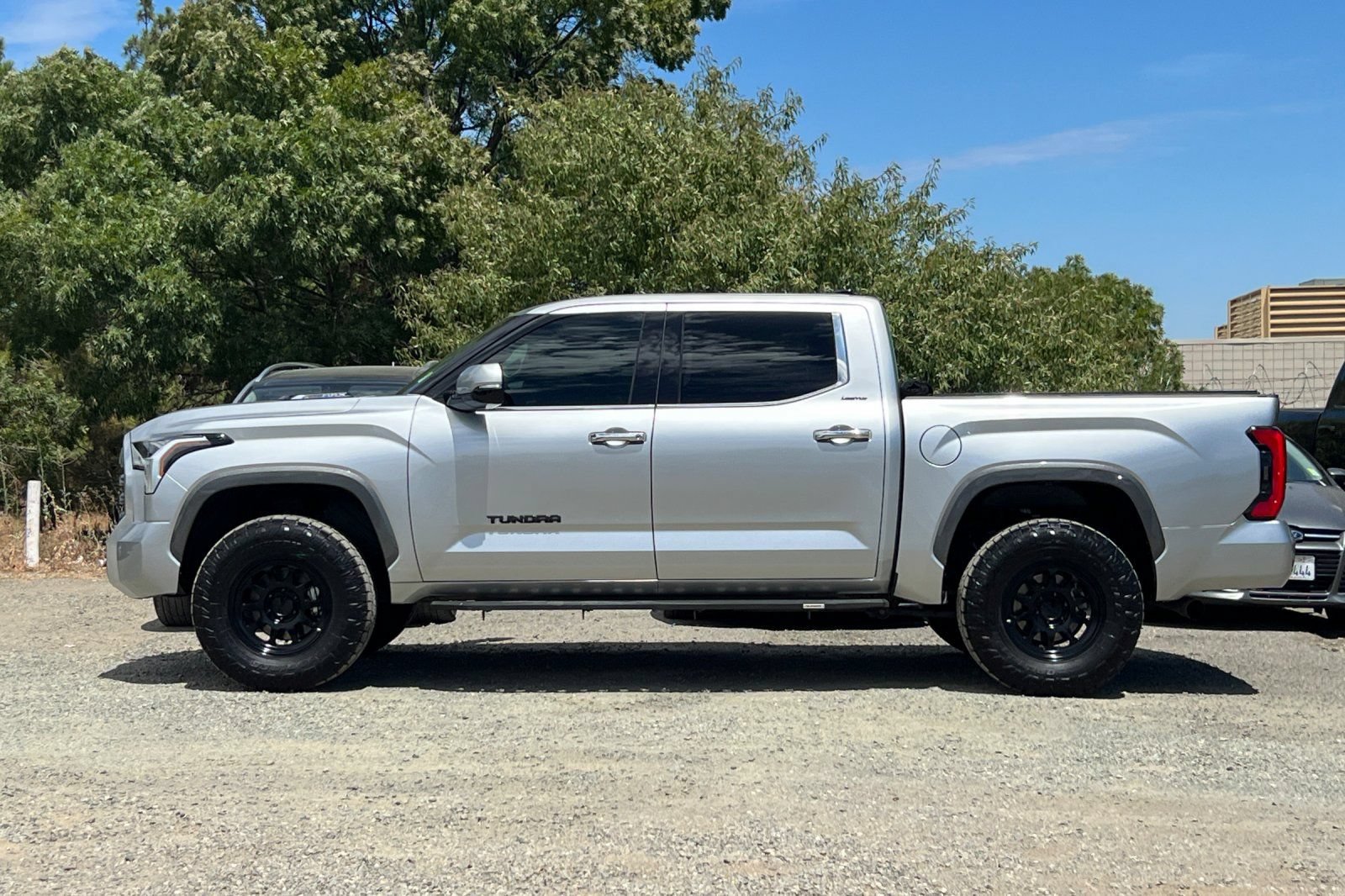 Used 2023 Toyota Tundra Limited w/ Power Package AWD/4WD image 7