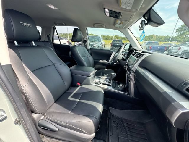 Used 2023 Toyota 4Runner TRD Sport AWD/4WD image 25