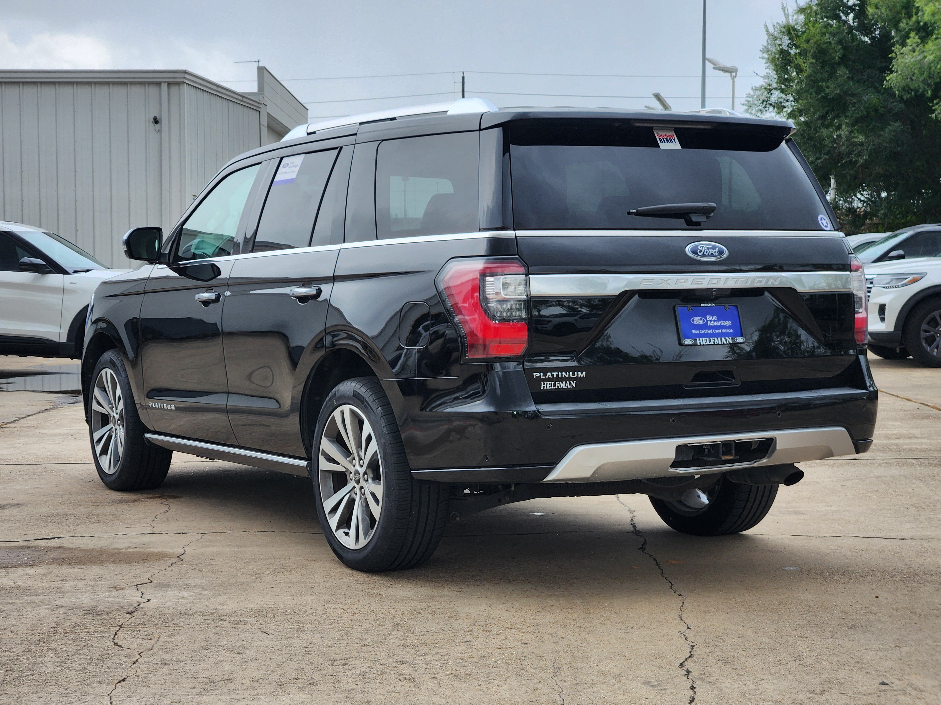 Certified 2020 Ford Expedition Platinum RWD image 3