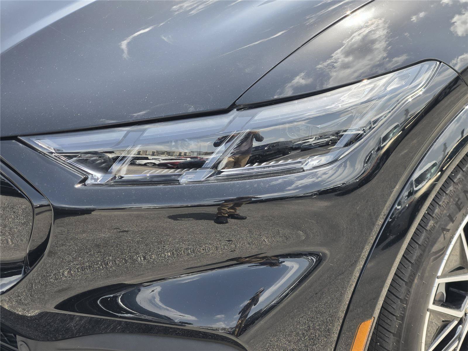 Certified 2025 Ford Mustang Mach-E Premium AWD/4WD image 10