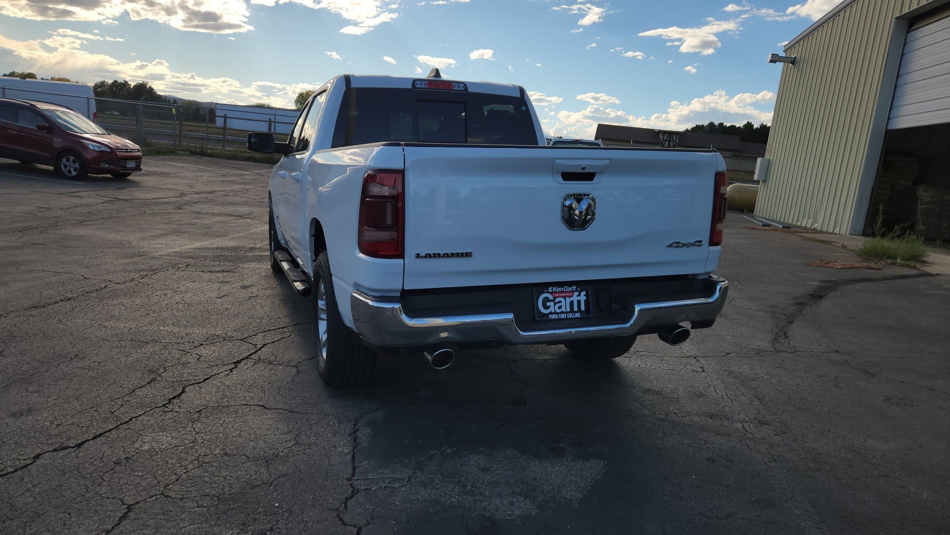 Used 2024 RAM 1500 Laramie AWD/4WD image 7