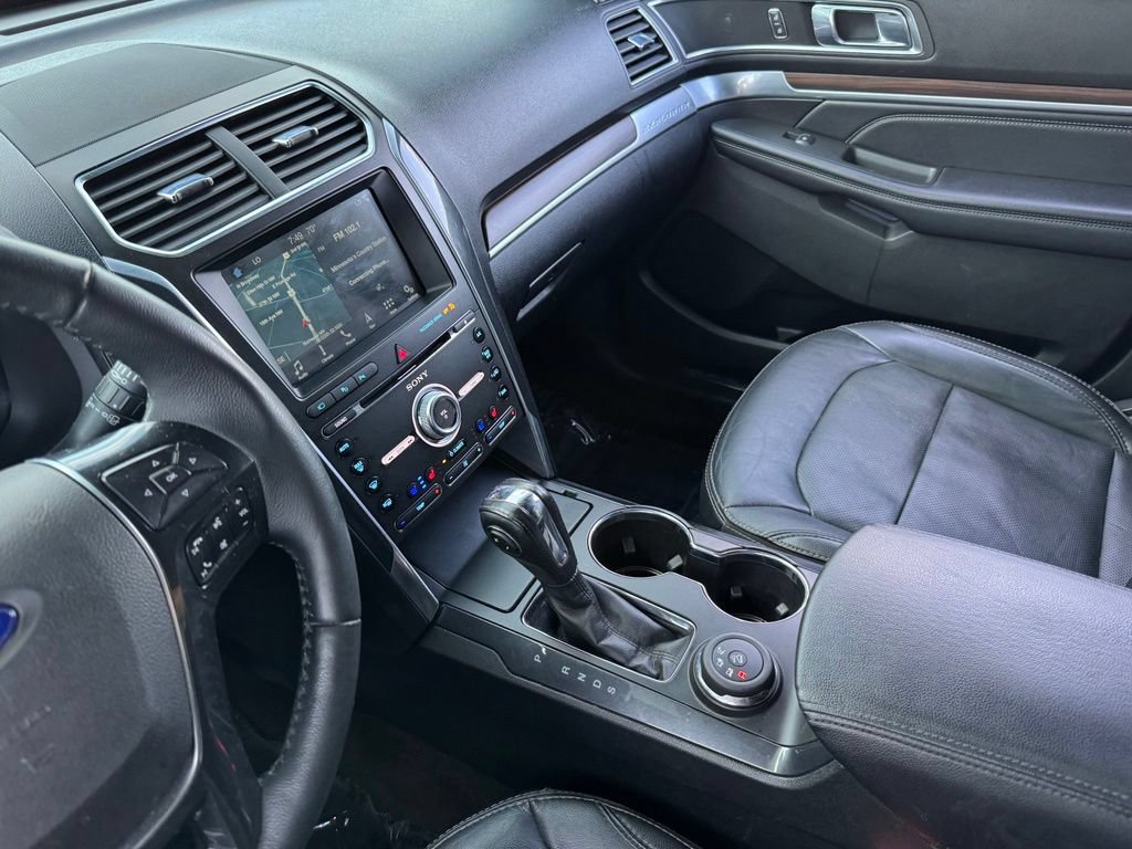 Certified 2018 Ford Explorer Limited w/ Equipment Group 301A AWD/4WD image 18