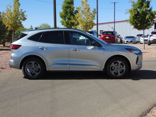 Certified 2023 Ford Escape ST-Line w/ Tech Pack #1 AWD/4WD image 8