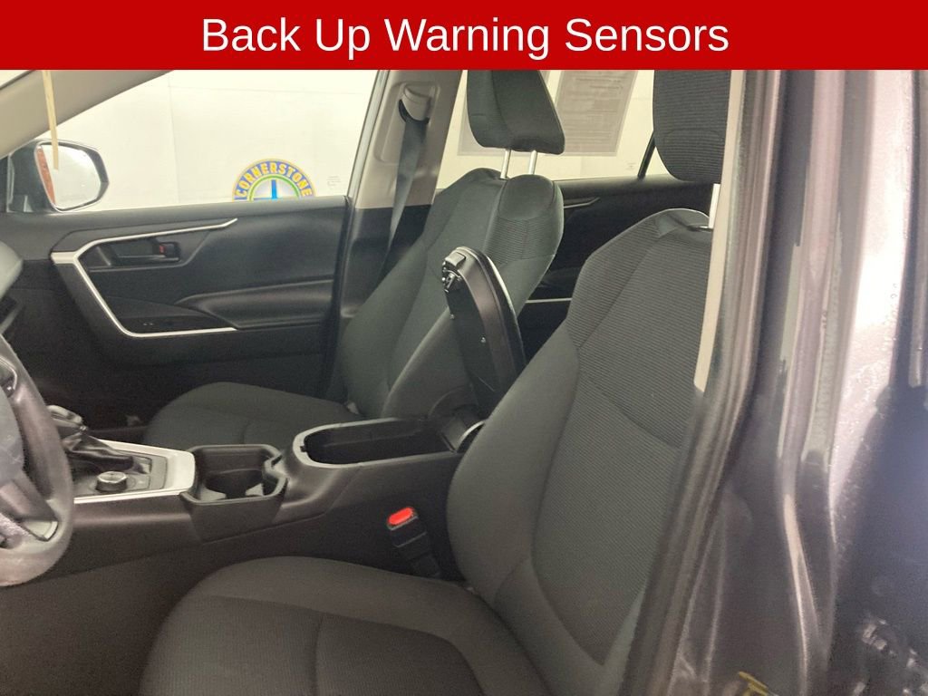 Used 2019 Toyota RAV4 LE w/ Carpet Mat Package AWD/4WD image 11