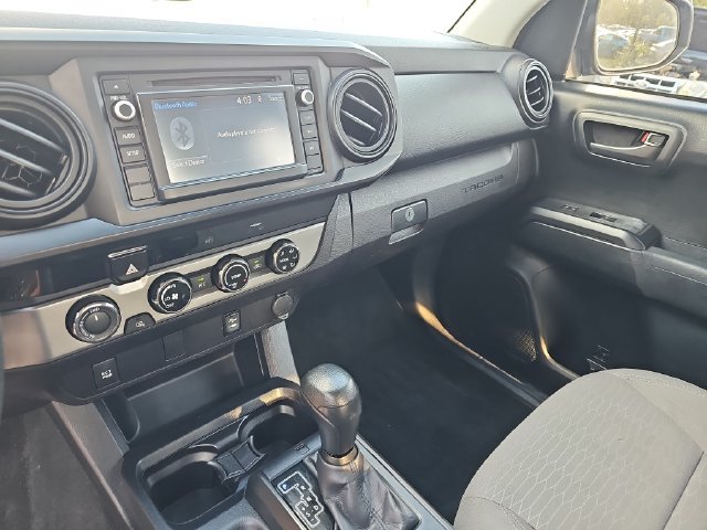 Used 2017 Toyota Tacoma SR AWD/4WD image 21