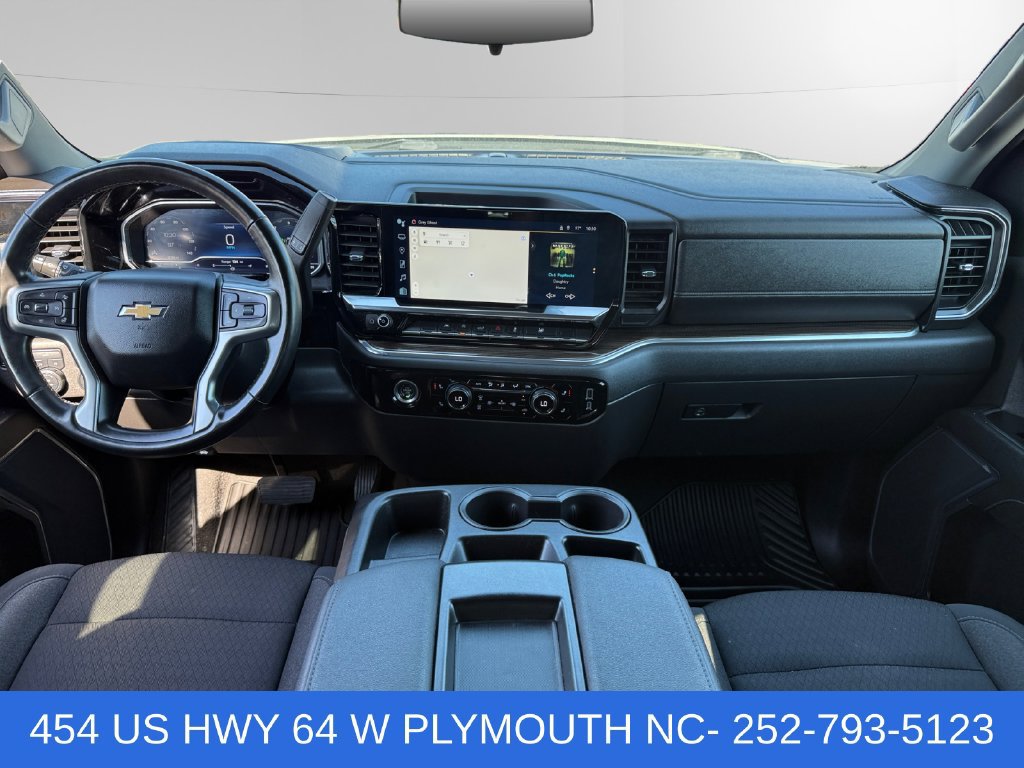 Used 2024 Chevrolet Silverado 1500 LT AWD/4WD image 10