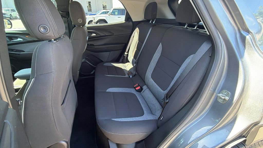 Used 2022 Chevrolet TrailBlazer LT FWD image 24