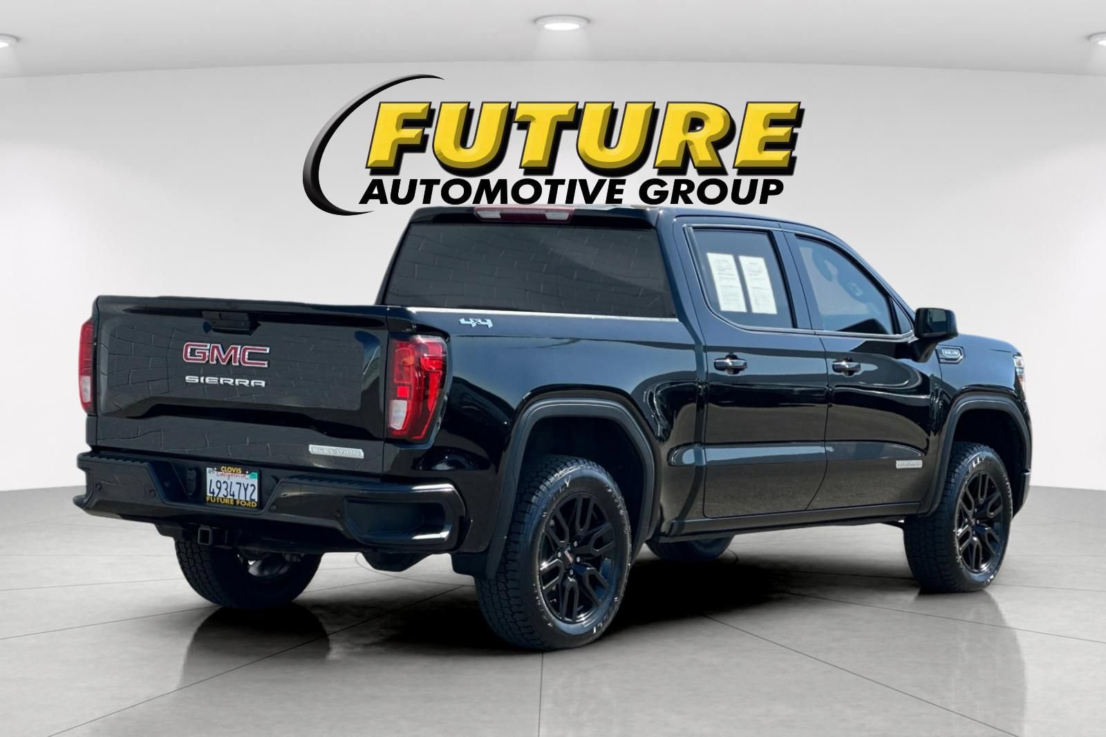 Used 2020 GMC Sierra 1500 Elevation w/ Elevation Value Package AWD/4WD image 3