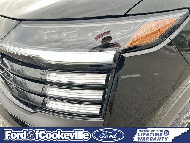 Used 2025 Nissan Kicks SR image 10