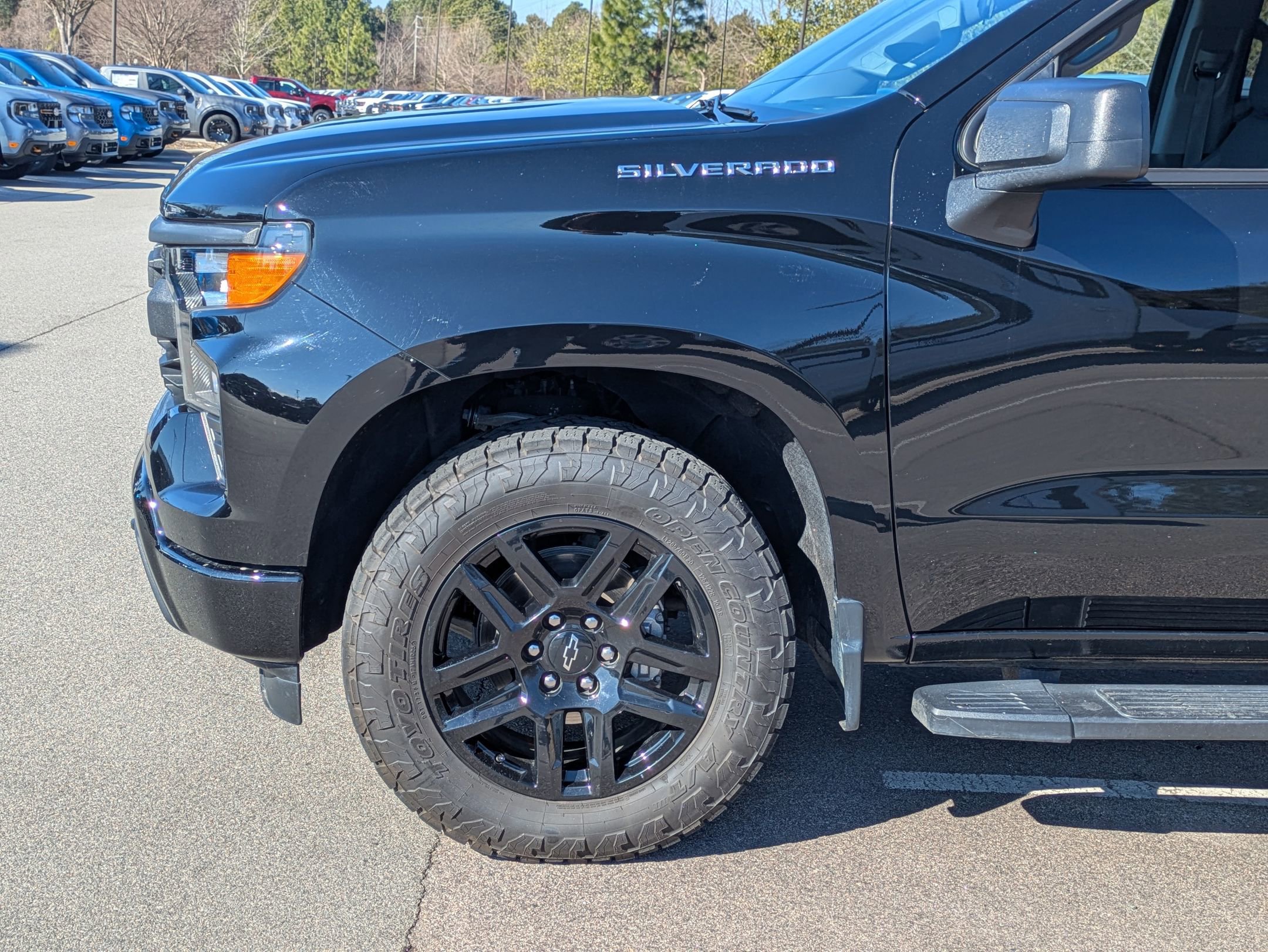 Used 2024 Chevrolet Silverado 1500 Custom image 11