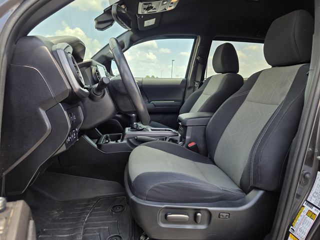 Used 2020 Toyota Tacoma TRD Off-Road w/ Advanced Technology Package AWD/4WD image 13