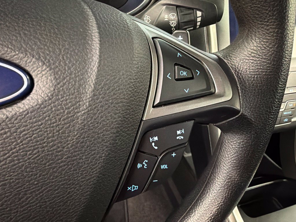 Certified 2019 Ford Fusion SE FWD image 18
