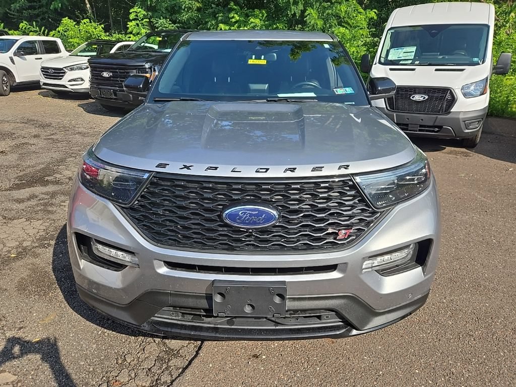 Certified 2022 Ford Explorer ST w/ Equipment Group 401A AWD/4WD image 2