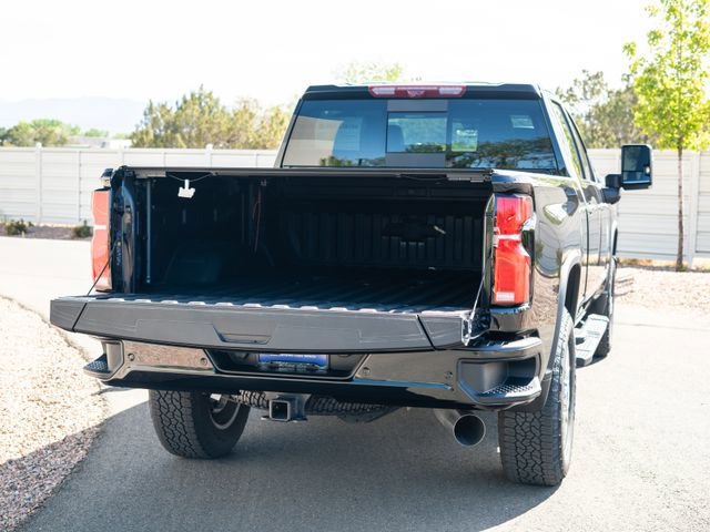 Used 2025 Chevrolet Silverado 2500 High Country w/ Technology Package AWD/4WD image 8