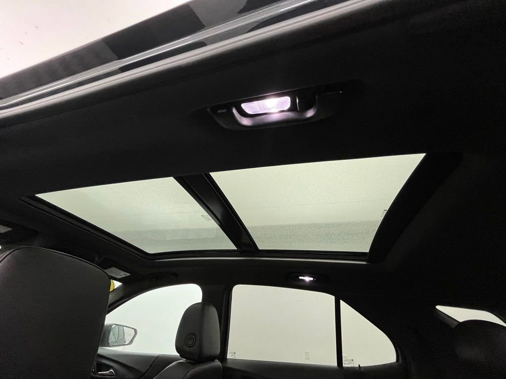 Used 2023 Chevrolet Equinox RS image 10