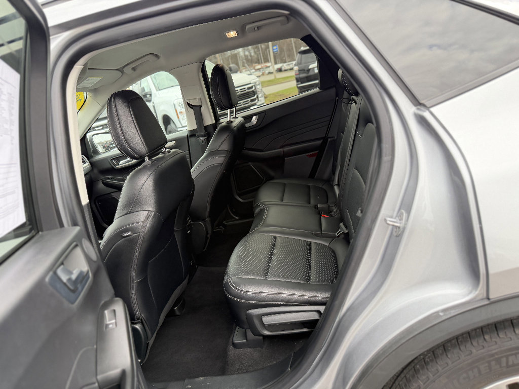 Certified 2021 Ford Escape SEL w/ Technology Package image 11