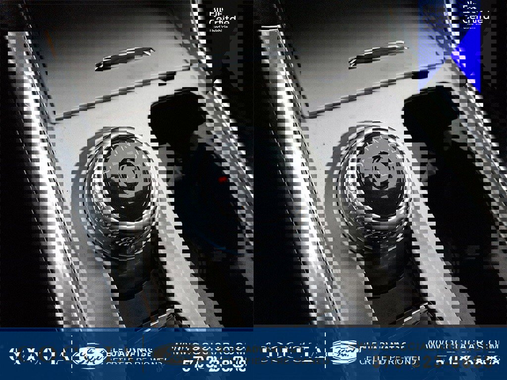 Certified 2022 Ford Explorer XLT w/ Equipment Group 202A image 15