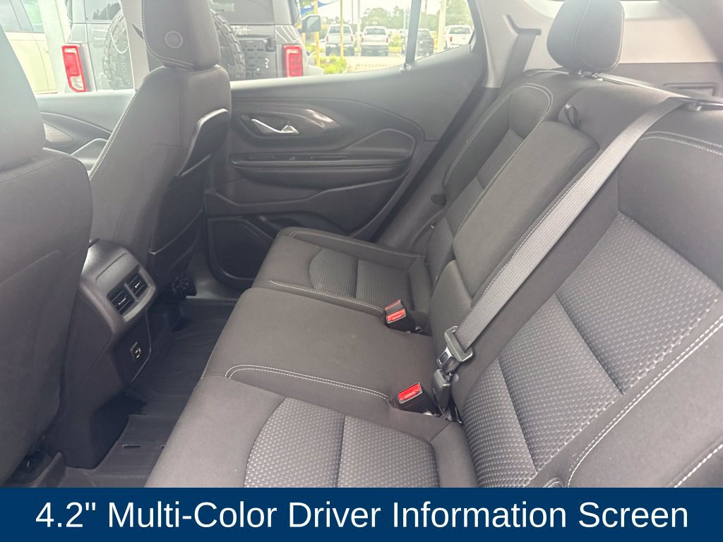 Used 2024 GMC Terrain SLE w/ Driver Convenience Package FWD image 17